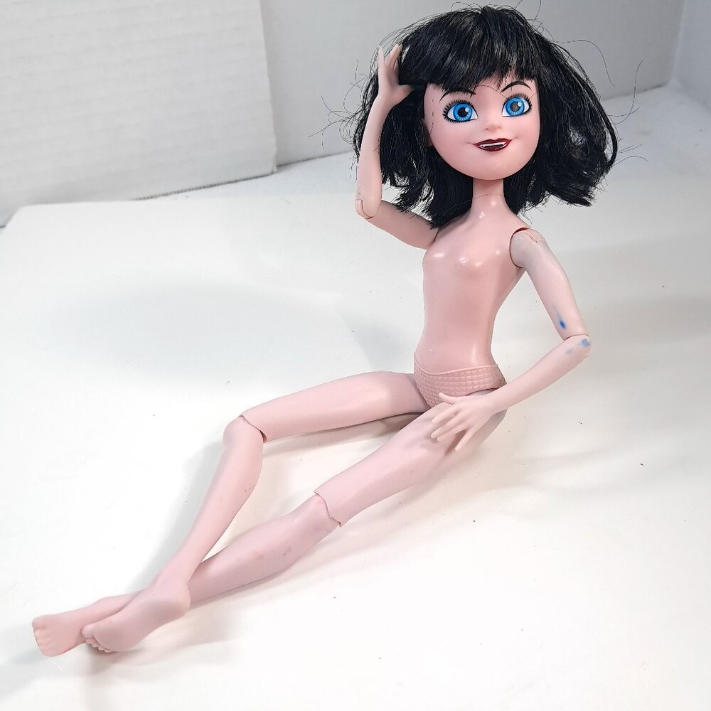 Hotel‎ Transylvania 3 Mavis Bats Out fashion doll nude poseable articulated OOAK